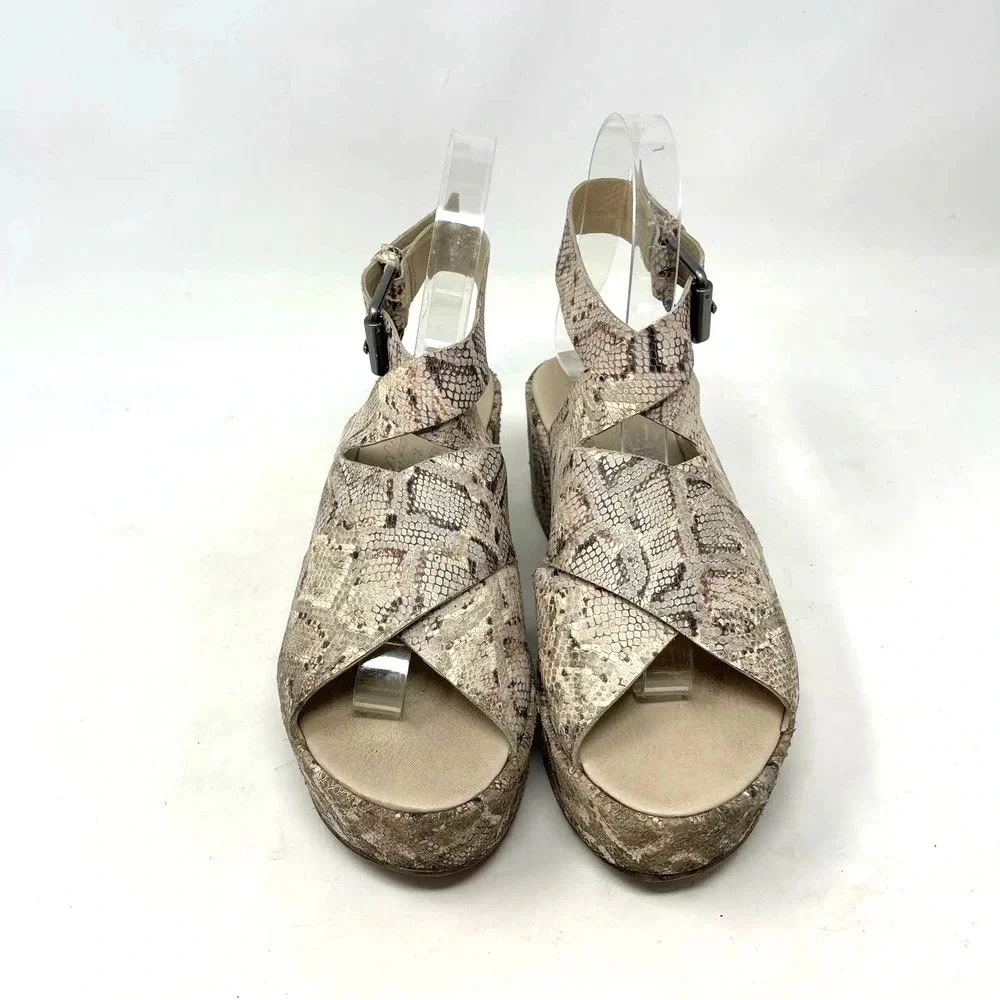 Amuse Society x Matisse Runaway Platform Sandals Snake Print Brown Tan Size US 6